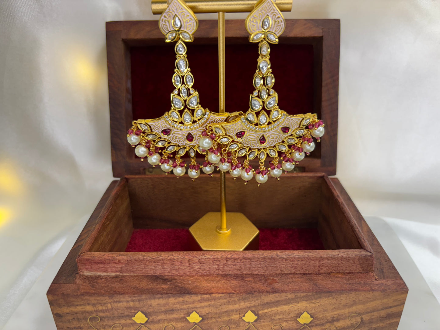 Nazneen Pearl Pink Earrings