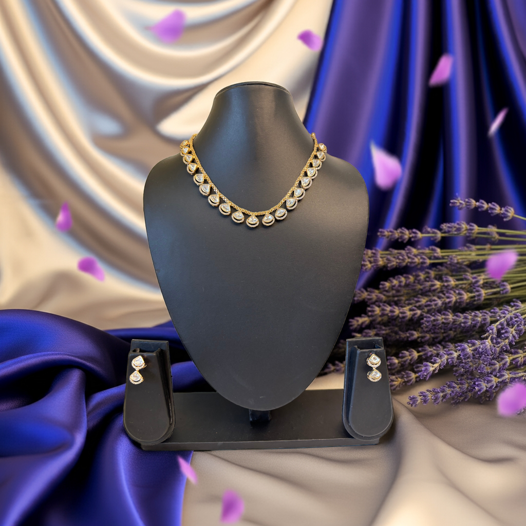 Aarohi Kundan Elegance Necklace Set