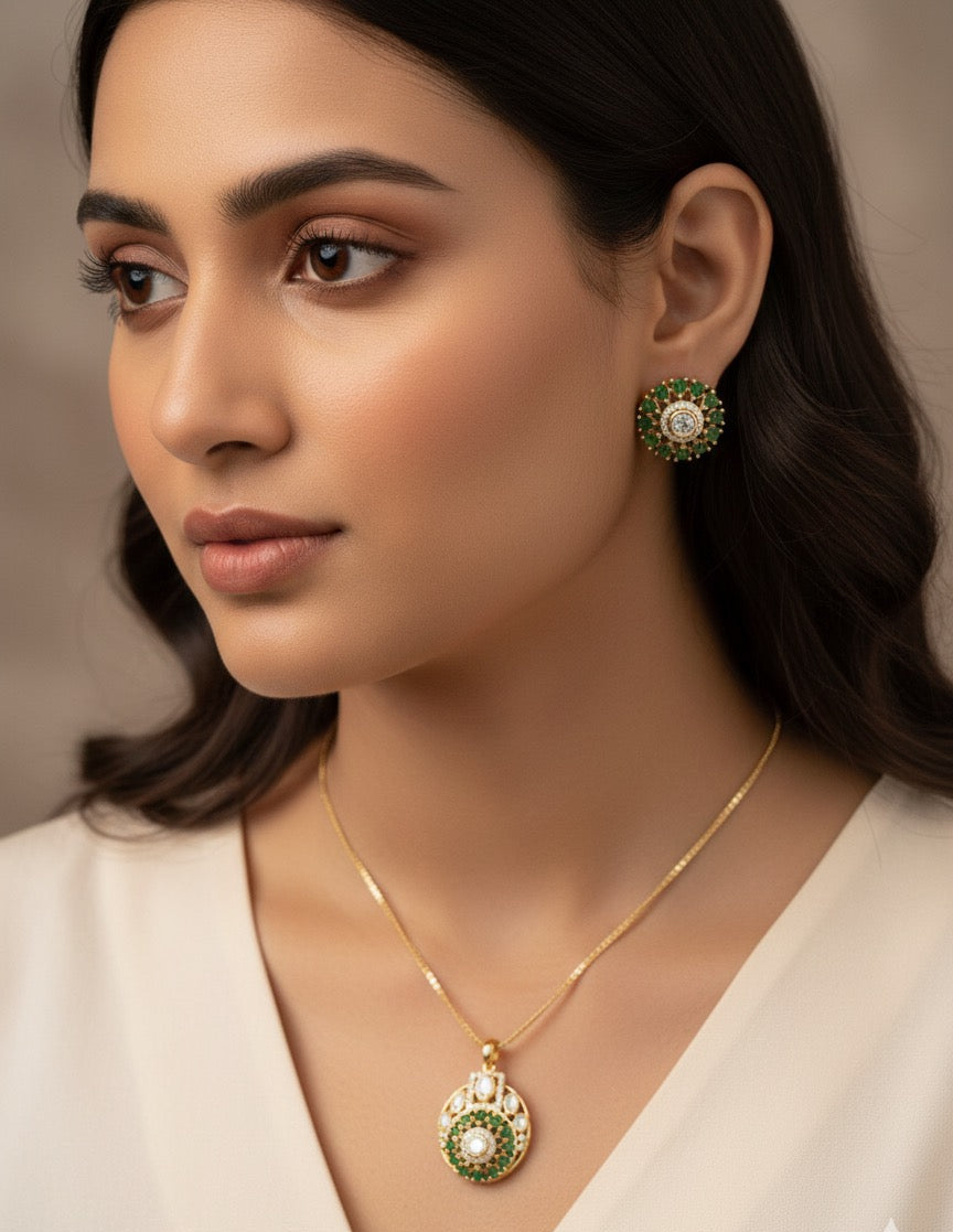 Kundan Green Blossom Pendant Set