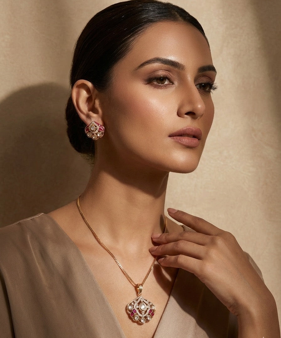 Kundan Crown Pendant Set