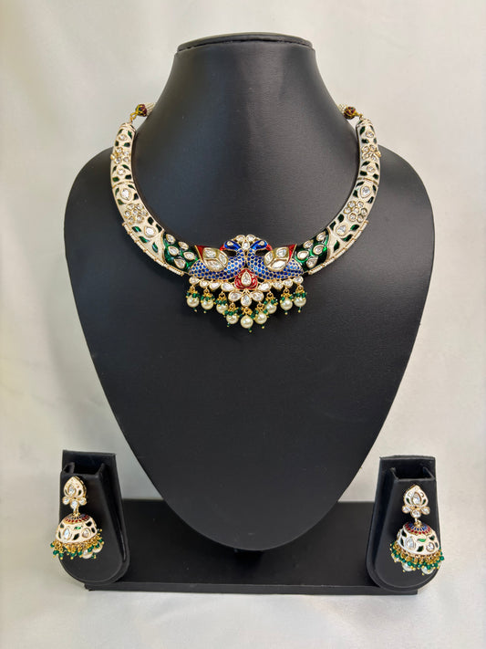 White Royal Hasli Necklace Set